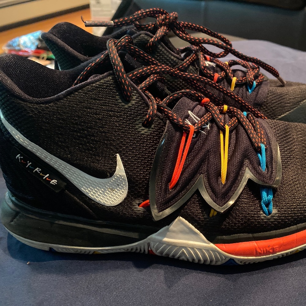 Nike Kyrie Sneaker